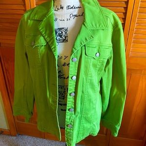 Green lightweight jacket